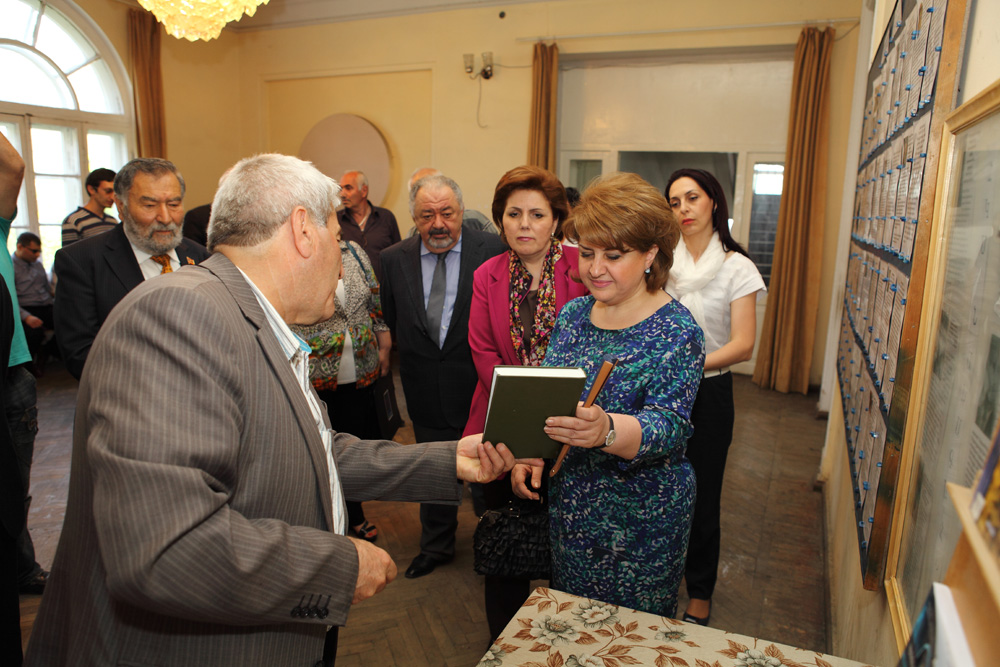 ����� ������ ����